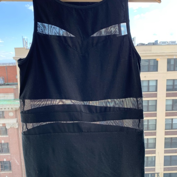 Express Mesh Panel Stretch Tank - Picture 5 of 5